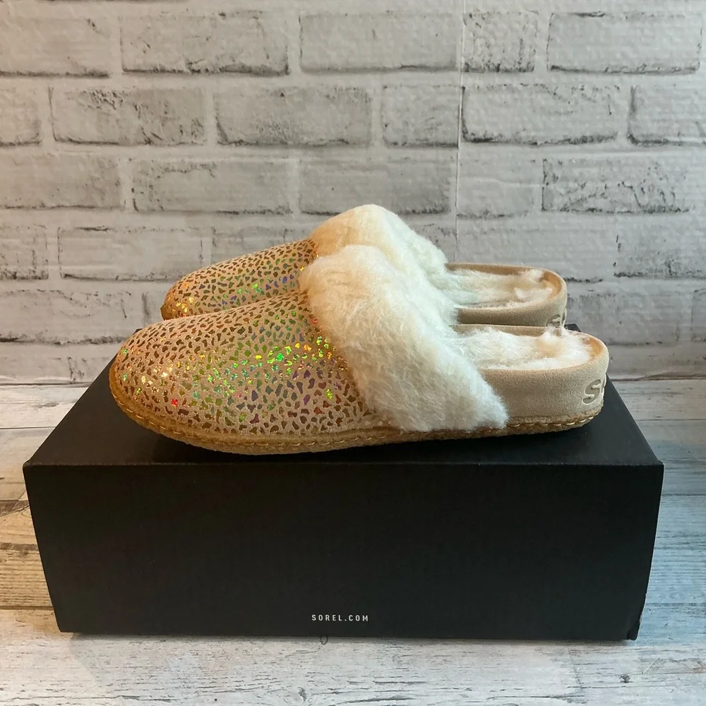 Sorel Youth Size 6C Women’s Size 8 Nakiska Slide II Suede Slippers Ceramic Color